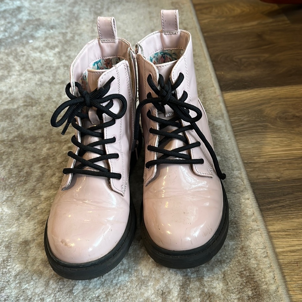 Art Class Girls Lace Up Pink Ankle Boots Size 3 VGUC